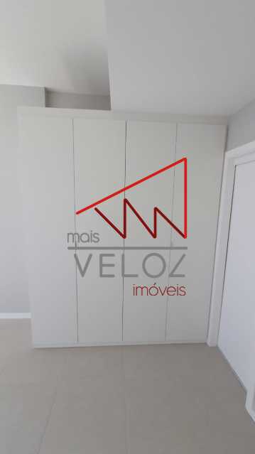 Apartamento à venda com 2 quartos, 80m² - Foto 11