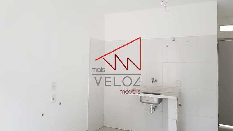 Apartamento à venda com 2 quartos, 39m² - Foto 15