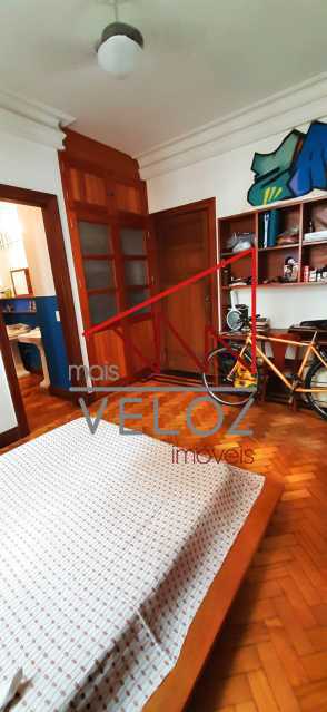 Apartamento à venda com 3 quartos, 200m² - Foto 5