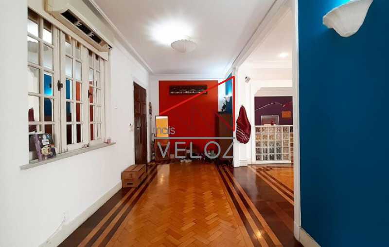 Apartamento à venda com 3 quartos, 200m² - Foto 3