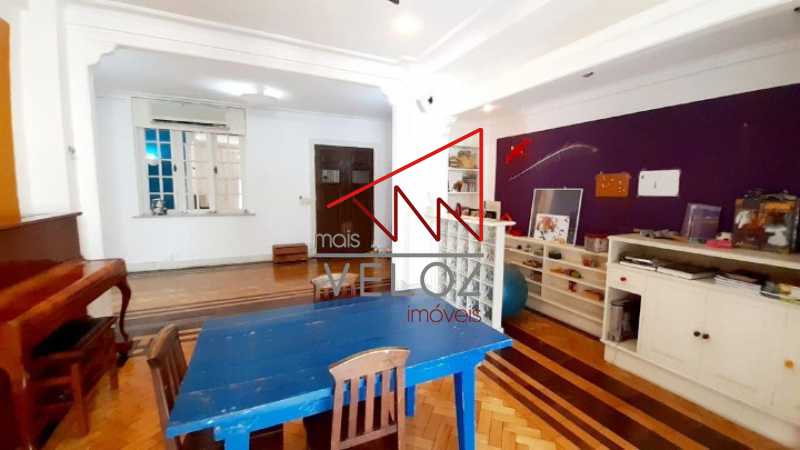 Apartamento à venda com 3 quartos, 200m² - Foto 5