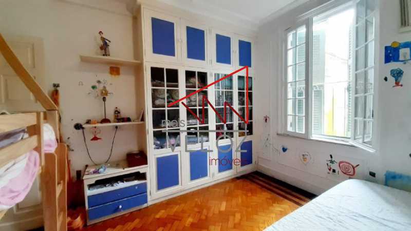 Apartamento à venda com 3 quartos, 200m² - Foto 17