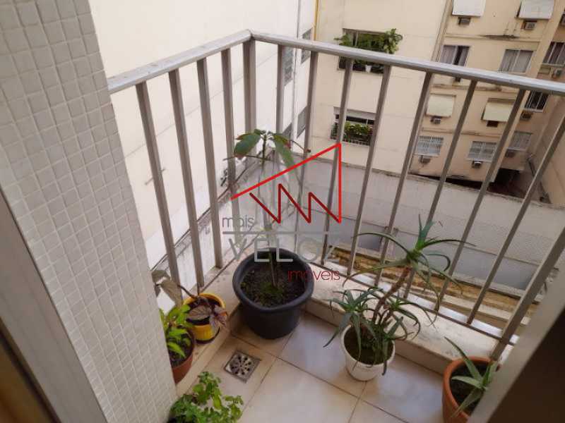 Apartamento à venda com 2 quartos, 92m² - Foto 4