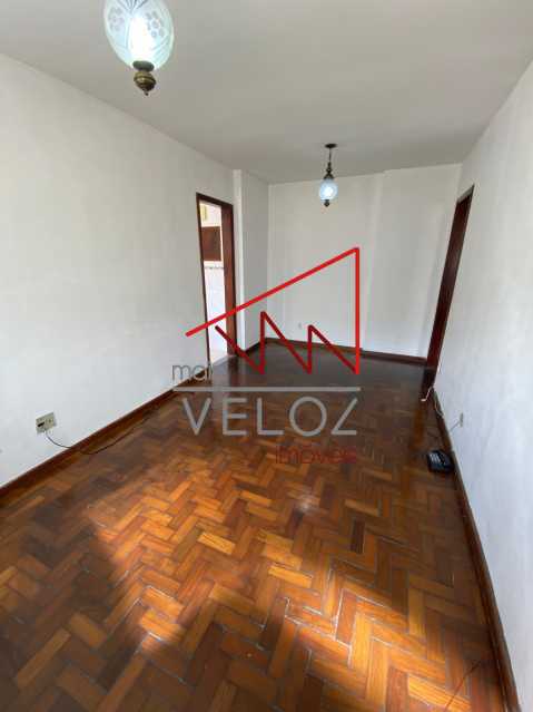 Apartamento à venda com 1 quarto, 43m² - Foto 2