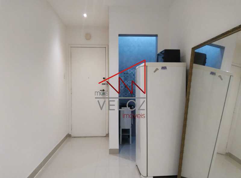 Kitnet e Studio à venda, 30m² - Foto 14