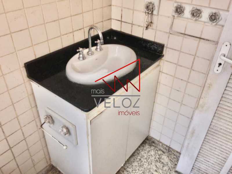 Apartamento à venda com 2 quartos, 70m² - Foto 12