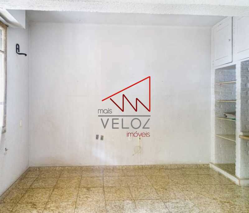 Apartamento à venda com 2 quartos, 70m² - Foto 17