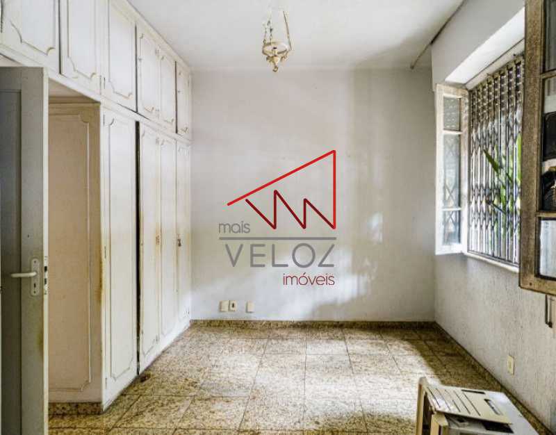 Apartamento à venda com 2 quartos, 70m² - Foto 19