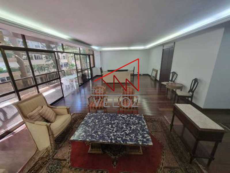 Apartamento à venda com 4 quartos, 250m² - Foto 2