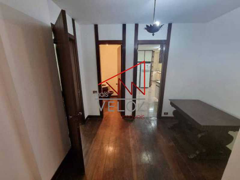 Apartamento à venda com 4 quartos, 250m² - Foto 19