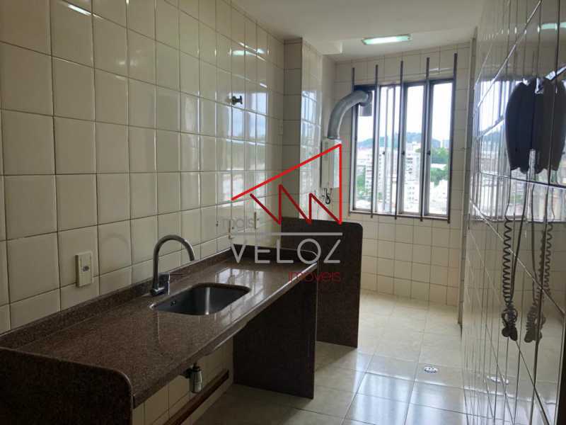 Apartamento à venda com 2 quartos, 80m² - Foto 20