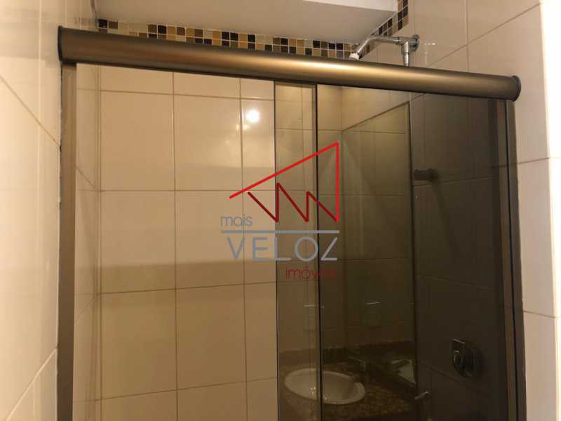 Apartamento à venda com 2 quartos, 80m² - Foto 13