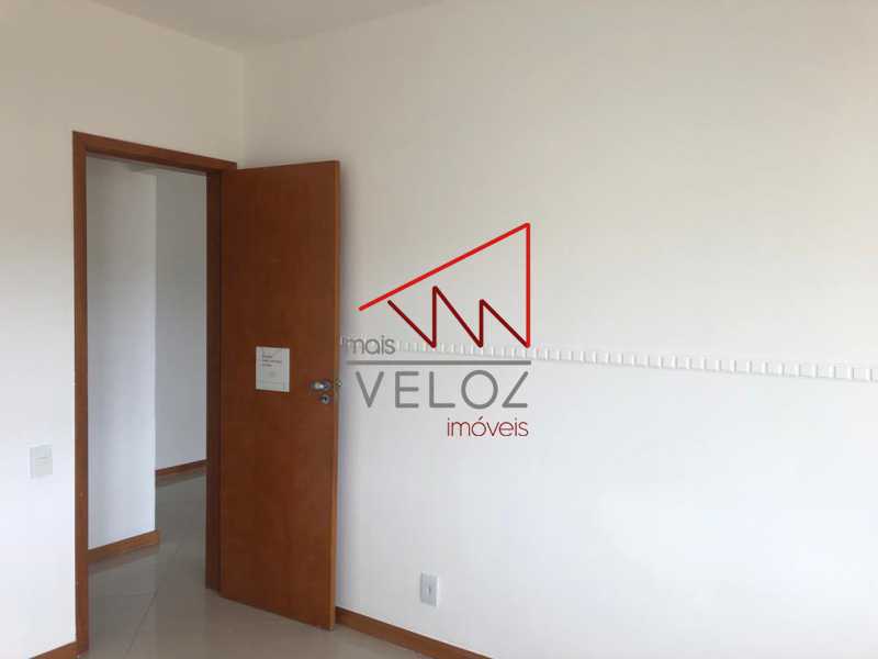 Apartamento à venda com 2 quartos, 80m² - Foto 12