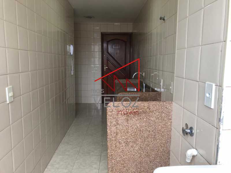 Apartamento à venda com 2 quartos, 80m² - Foto 21