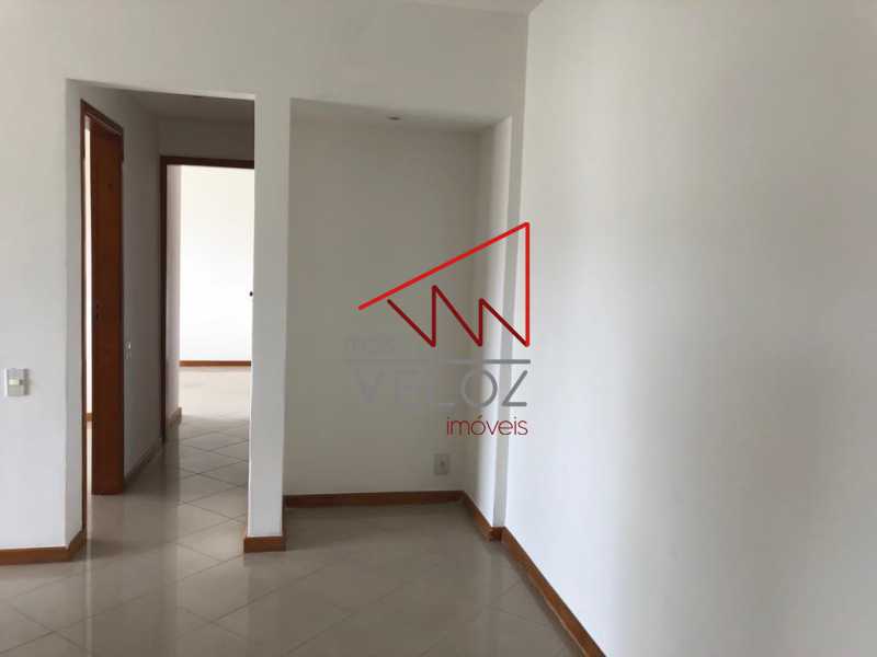 Apartamento à venda com 2 quartos, 80m² - Foto 5