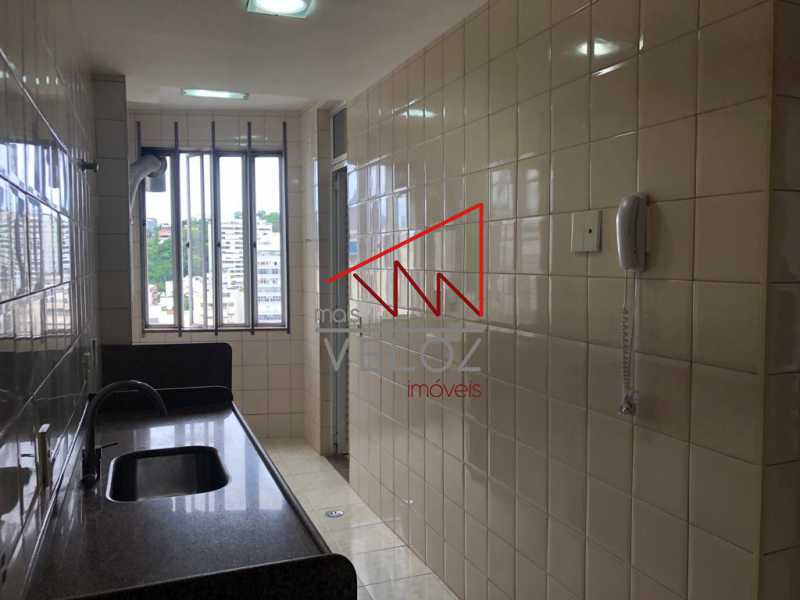 Apartamento à venda com 2 quartos, 80m² - Foto 19