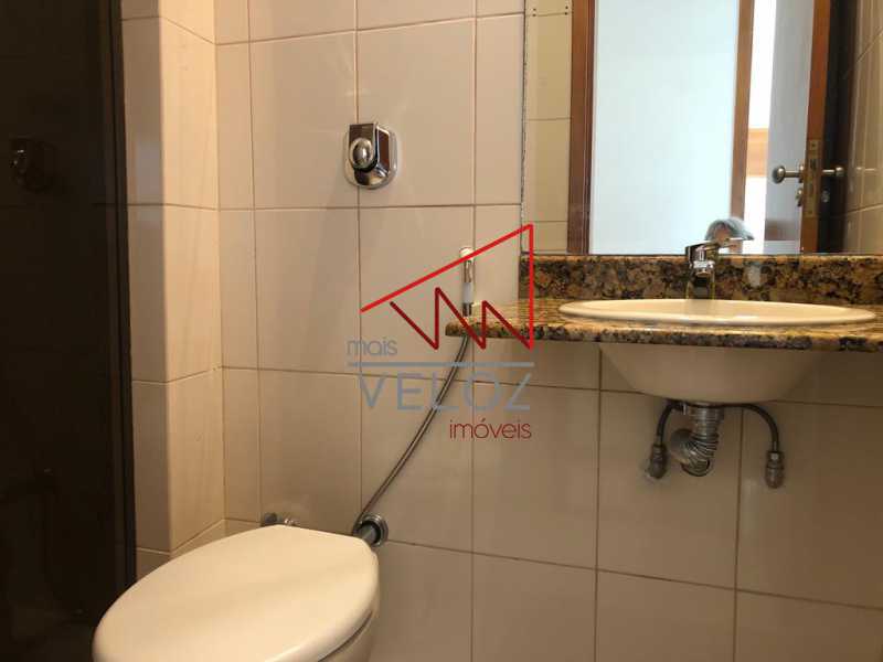 Apartamento à venda com 2 quartos, 80m² - Foto 15