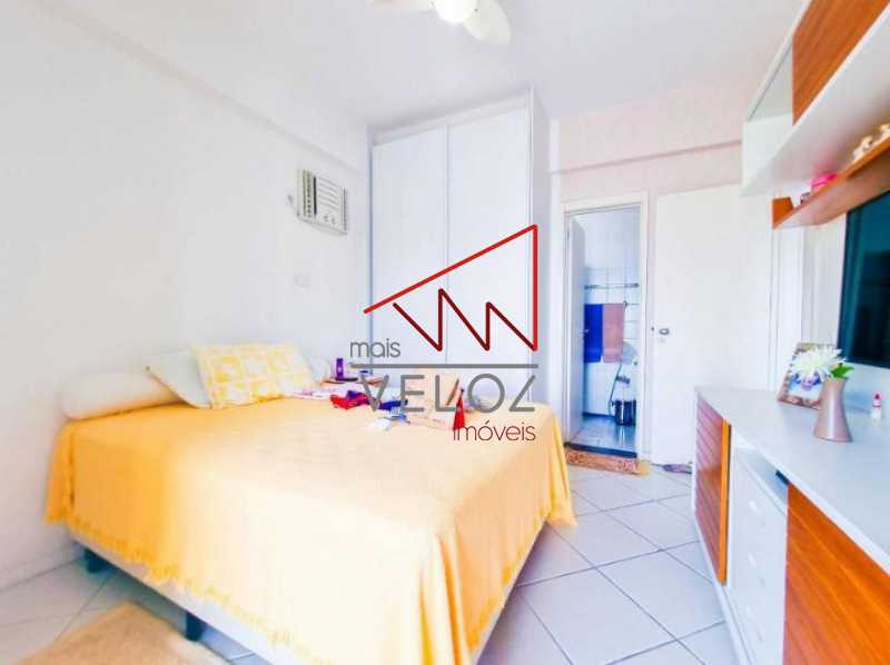 Apartamento à venda com 2 quartos, 80m² - Foto 12