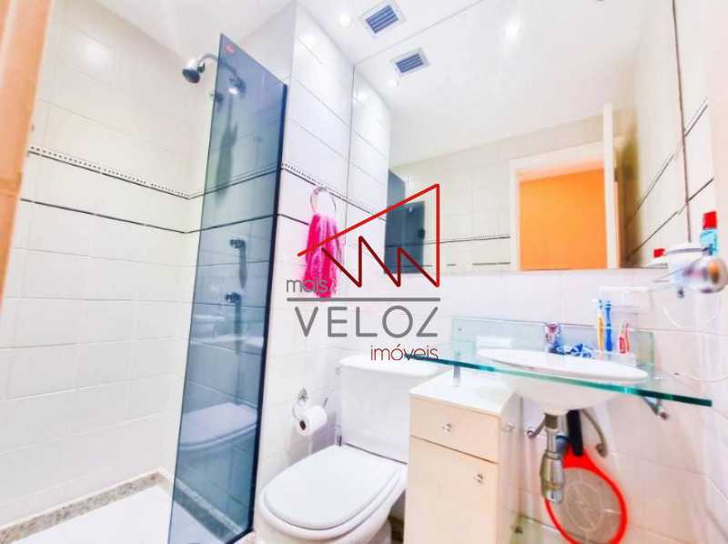 Apartamento à venda com 2 quartos, 80m² - Foto 13