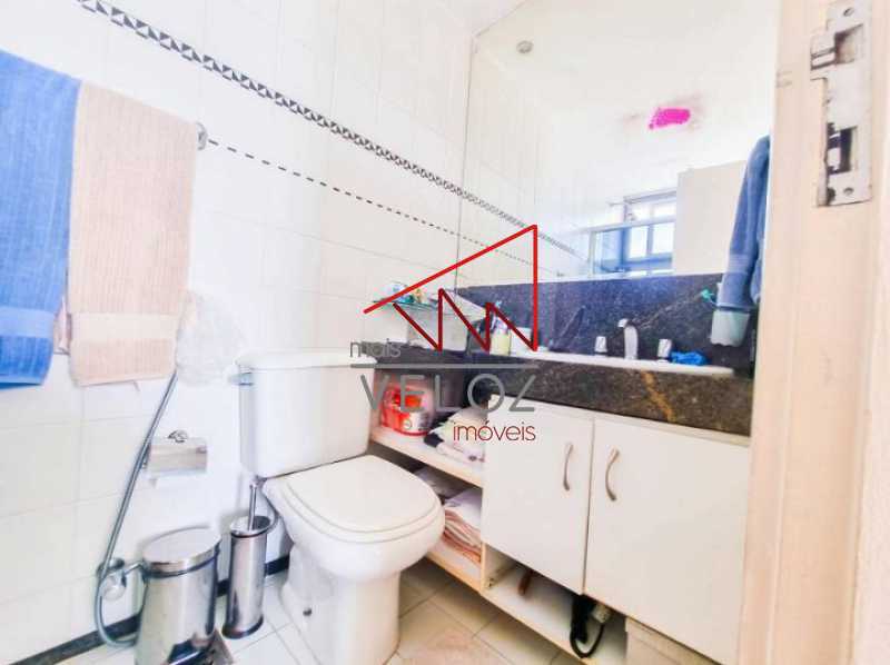 Apartamento à venda com 2 quartos, 80m² - Foto 14