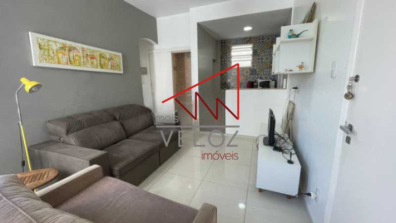 Apartamento à venda com 2 quartos, 80m² - Foto 4