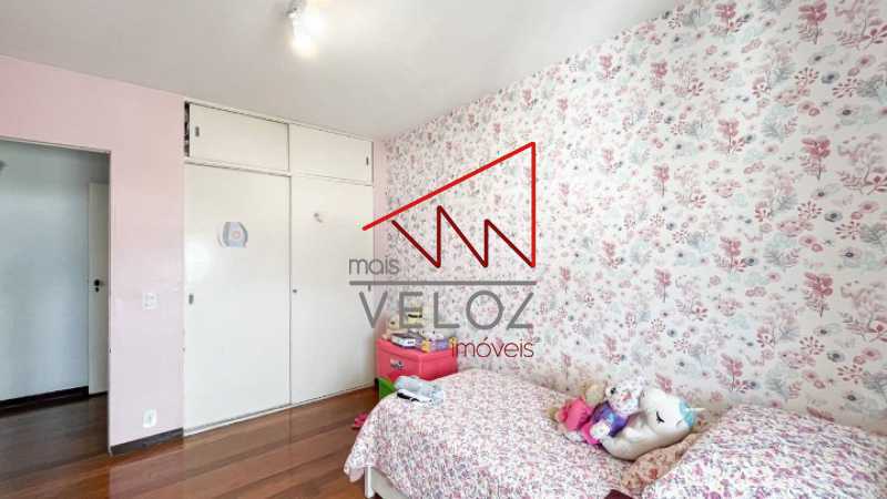 Apartamento à venda com 4 quartos, 242m² - Foto 12