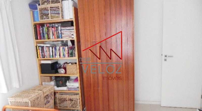 Apartamento à venda com 2 quartos, 80m² - Foto 11