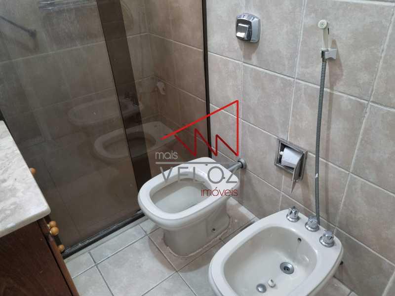 Apartamento à venda com 2 quartos, 75m² - Foto 13