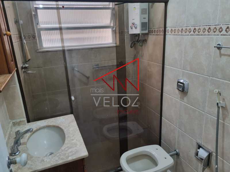 Apartamento à venda com 2 quartos, 75m² - Foto 14