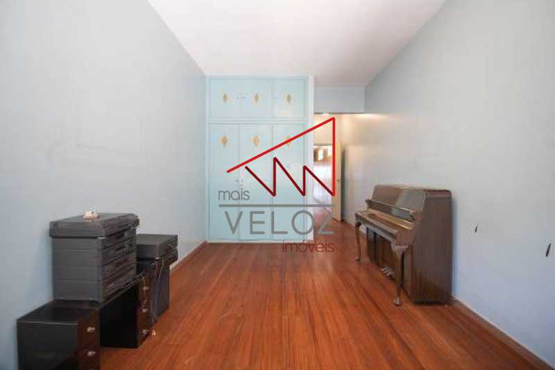 Apartamento à venda com 3 quartos, 233m² - Foto 12