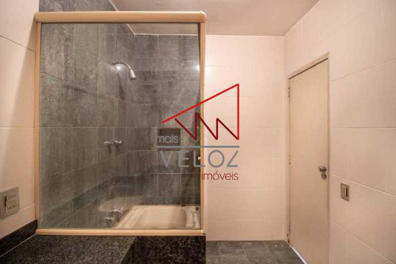 Apartamento à venda com 3 quartos, 233m² - Foto 16