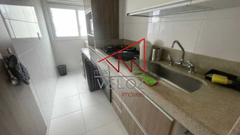 Apartamento à venda com 2 quartos, 85m² - Foto 2