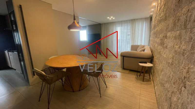 Apartamento à venda com 2 quartos, 85m² - Foto 4