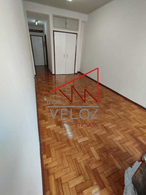 Apartamento à venda com 1 quarto, 31m² - Foto 5