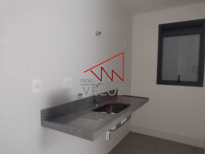 Apartamento à venda com 1 quarto, 47m² - Foto 12