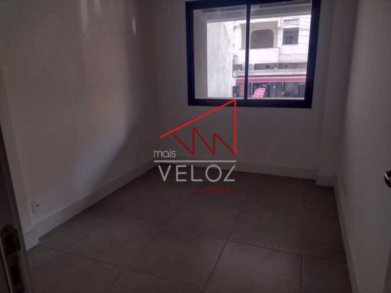 Apartamento à venda com 1 quarto, 46m² - Foto 5