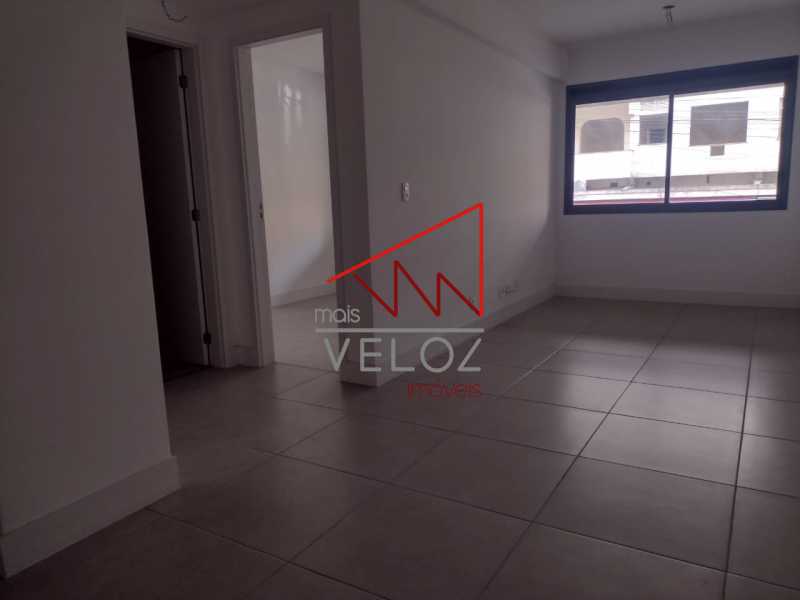 Apartamento à venda com 1 quarto, 46m² - Foto 1