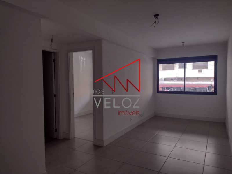 Apartamento à venda com 1 quarto, 46m² - Foto 2