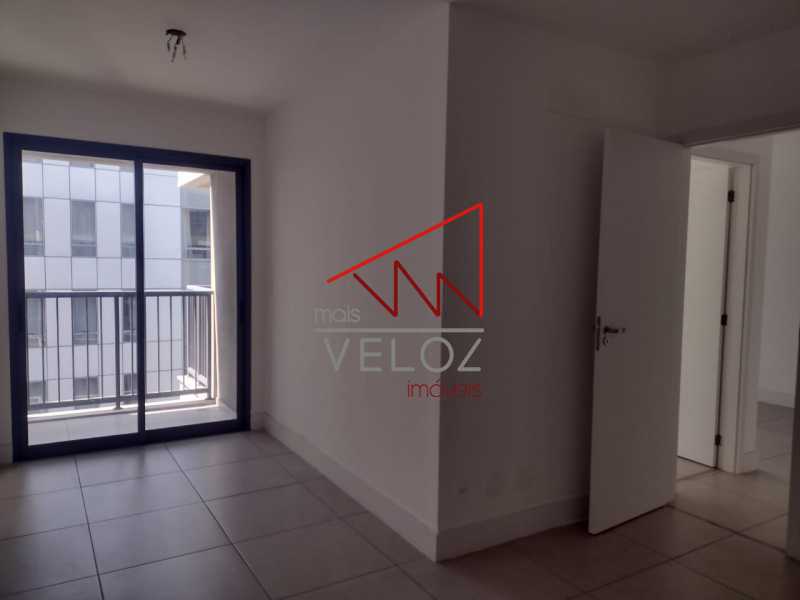 Apartamento à venda com 2 quartos, 70m² - Foto 12