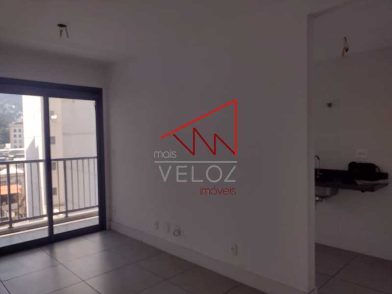 Apartamento à venda com 2 quartos, 70m² - Foto 6