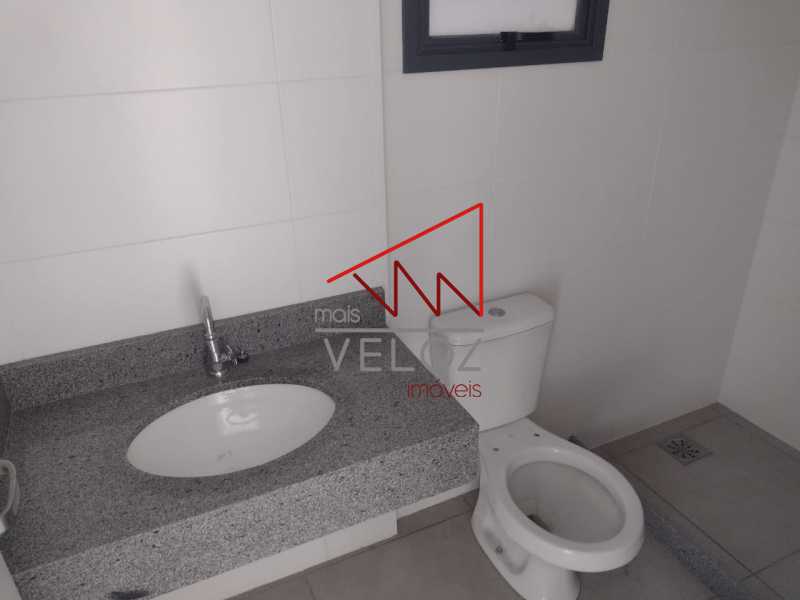 Apartamento à venda com 2 quartos, 70m² - Foto 27