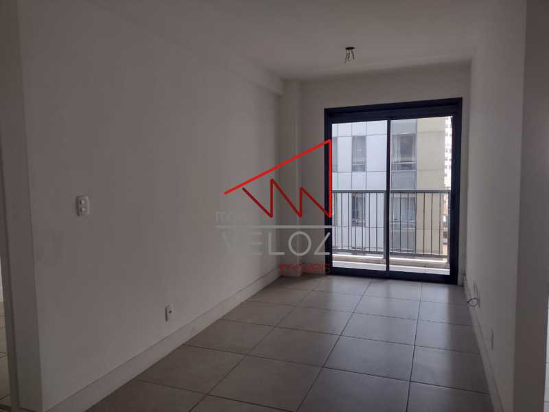 Apartamento à venda com 2 quartos, 70m² - Foto 8