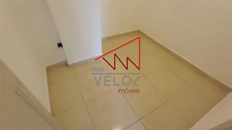 Apartamento à venda com 1 quarto, 45m² - Foto 15