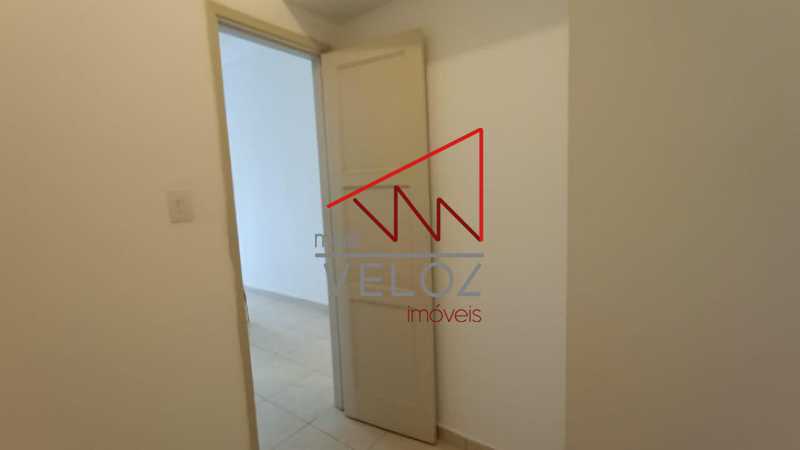 Apartamento à venda com 1 quarto, 45m² - Foto 16