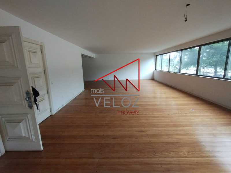 Apartamento à venda com 4 quartos, 285m² - Foto 3