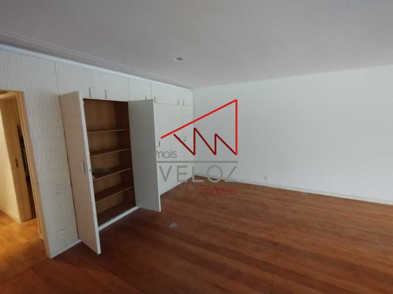 Apartamento à venda com 4 quartos, 285m² - Foto 9