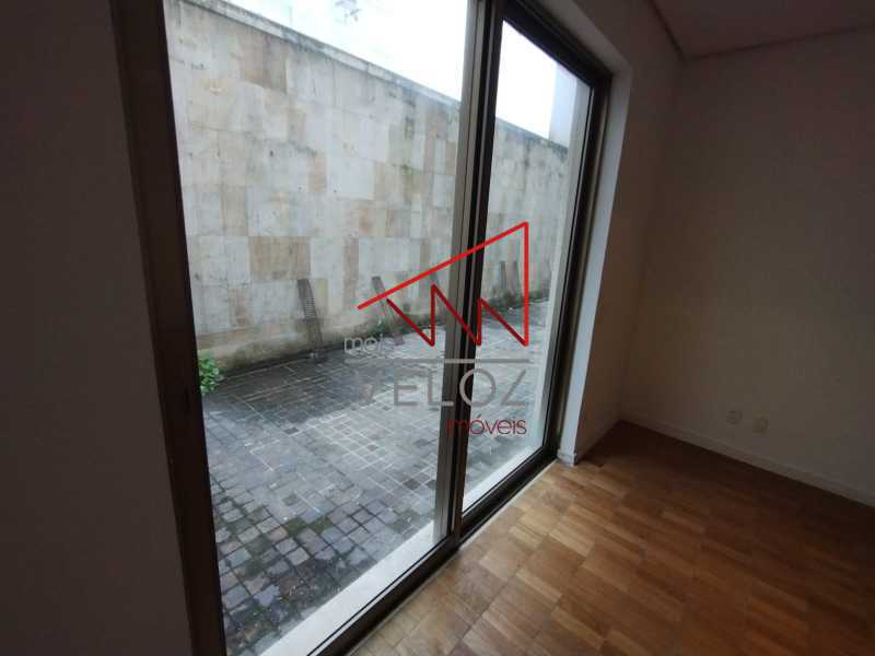 Apartamento à venda com 4 quartos, 285m² - Foto 14