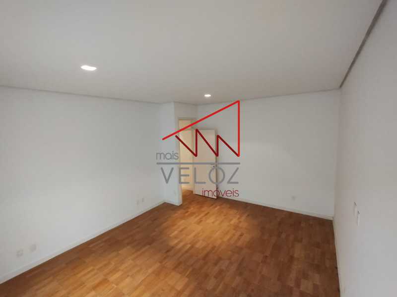 Apartamento à venda com 4 quartos, 285m² - Foto 11