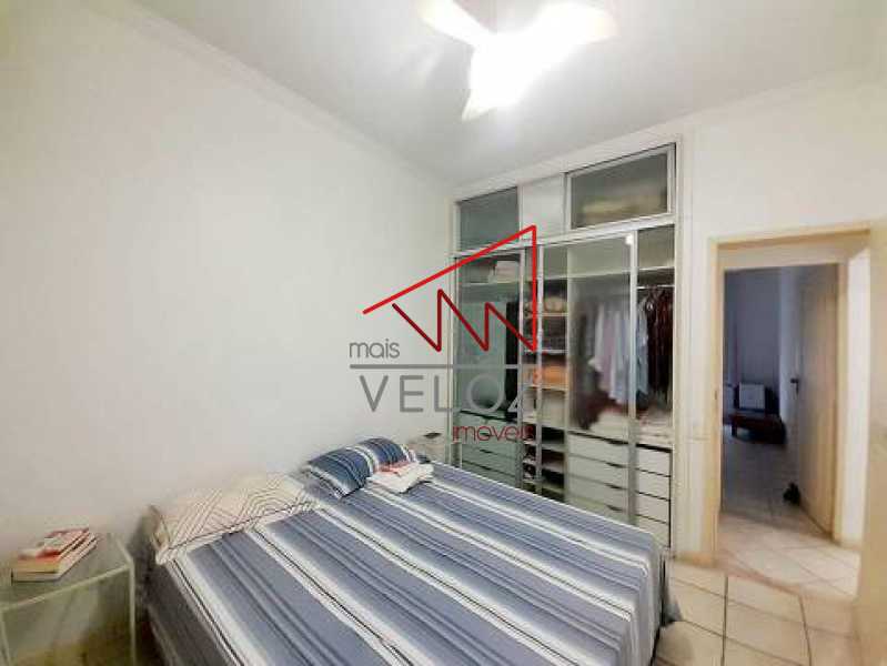 Apartamento à venda com 2 quartos, 72m² - Foto 10