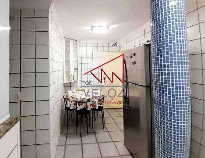 Apartamento à venda com 2 quartos, 72m² - Foto 21